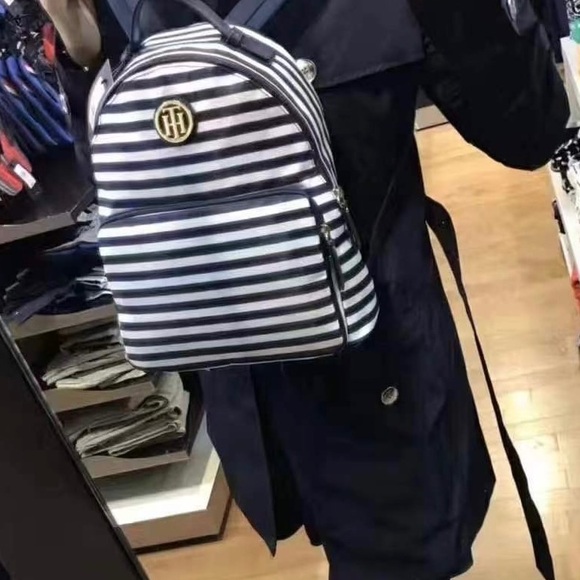 Tommy Hilfiger backpack new - Picture 3 of 14